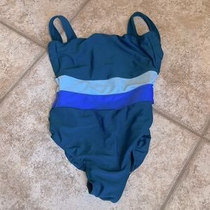 Five dancewear leotard youth extra-large. Great condition.